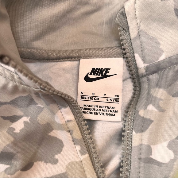 NWT Nike kids 2 piece jacket and pants - Picture 5 of 7